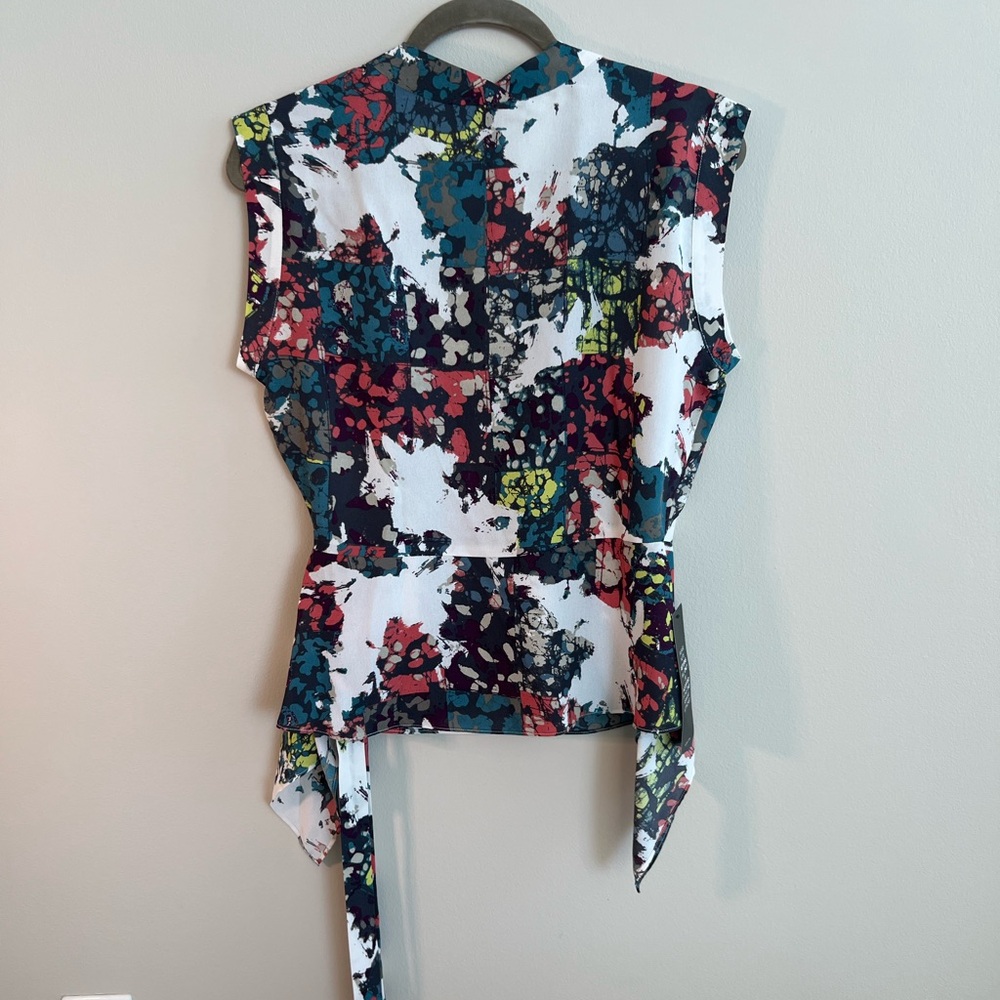 BCBGMaxAzria Multicolor Abstract Sleeveless Blouse